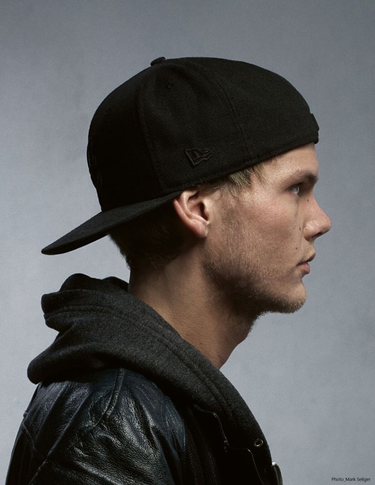 AVICII、ベスト盤収録の新曲「Let's Ride Away」のJonas Blue